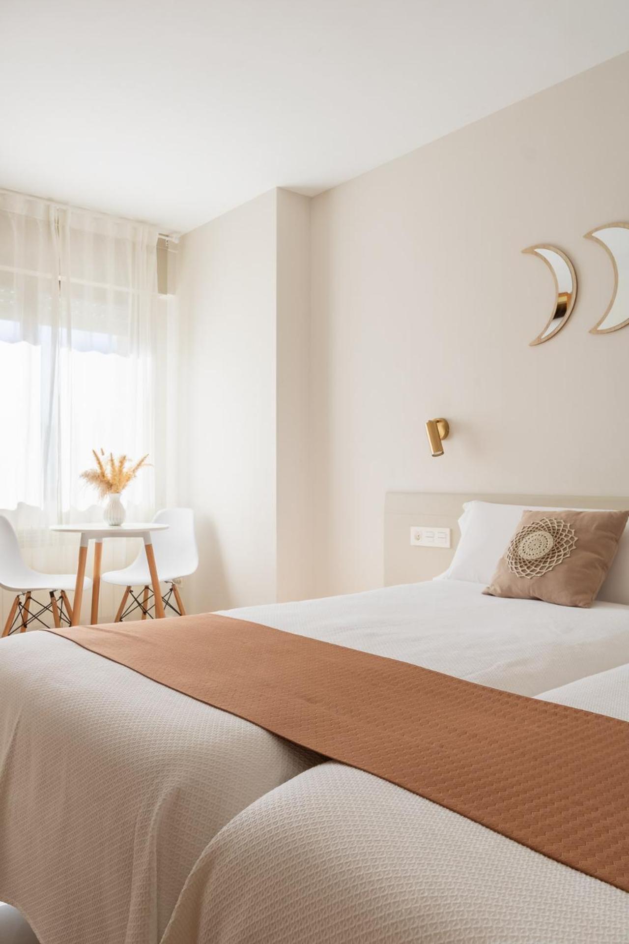 Hostal Lobrega Torrecilla en Cameros Екстер'єр фото