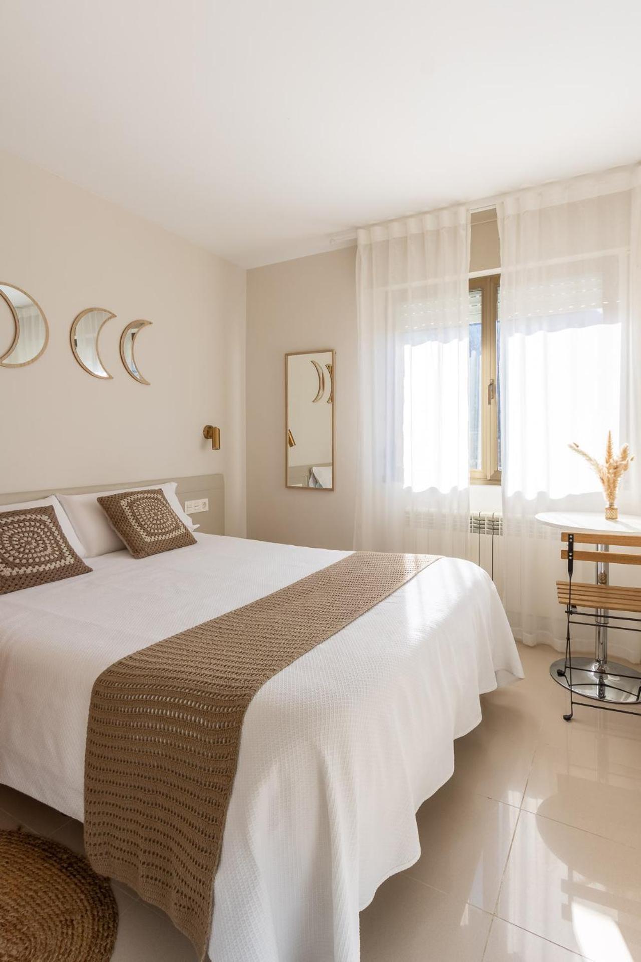 Hostal Lobrega Torrecilla en Cameros Екстер'єр фото