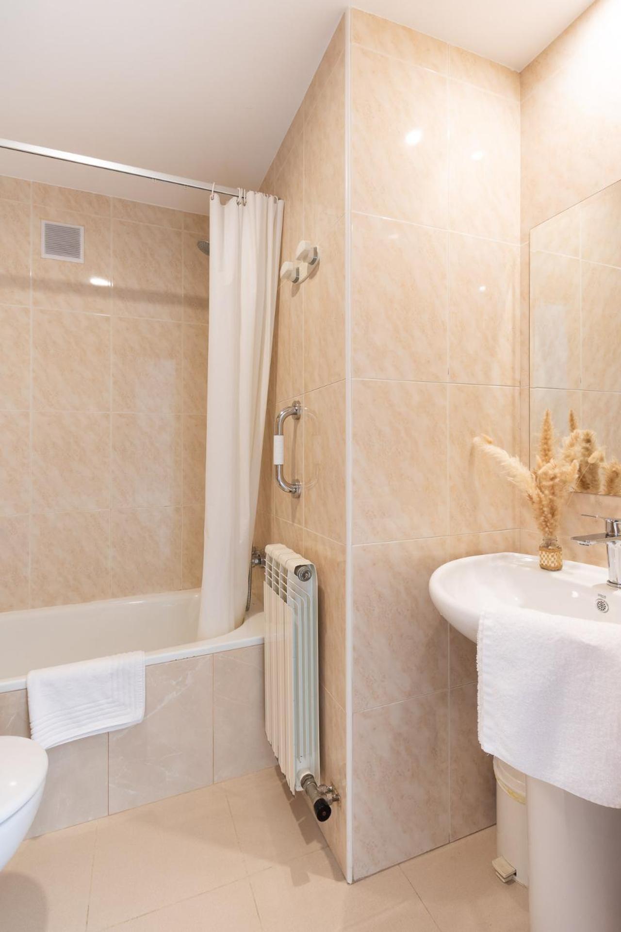 Hostal Lobrega Torrecilla en Cameros Екстер'єр фото