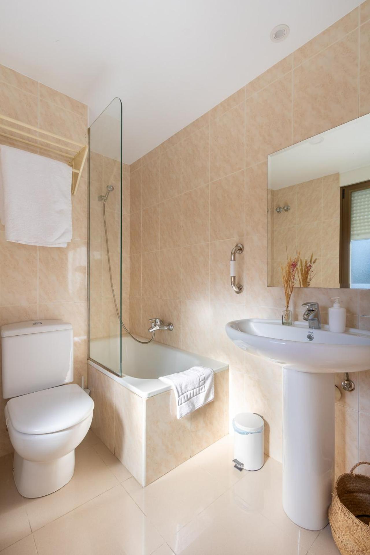 Hostal Lobrega Torrecilla en Cameros Екстер'єр фото