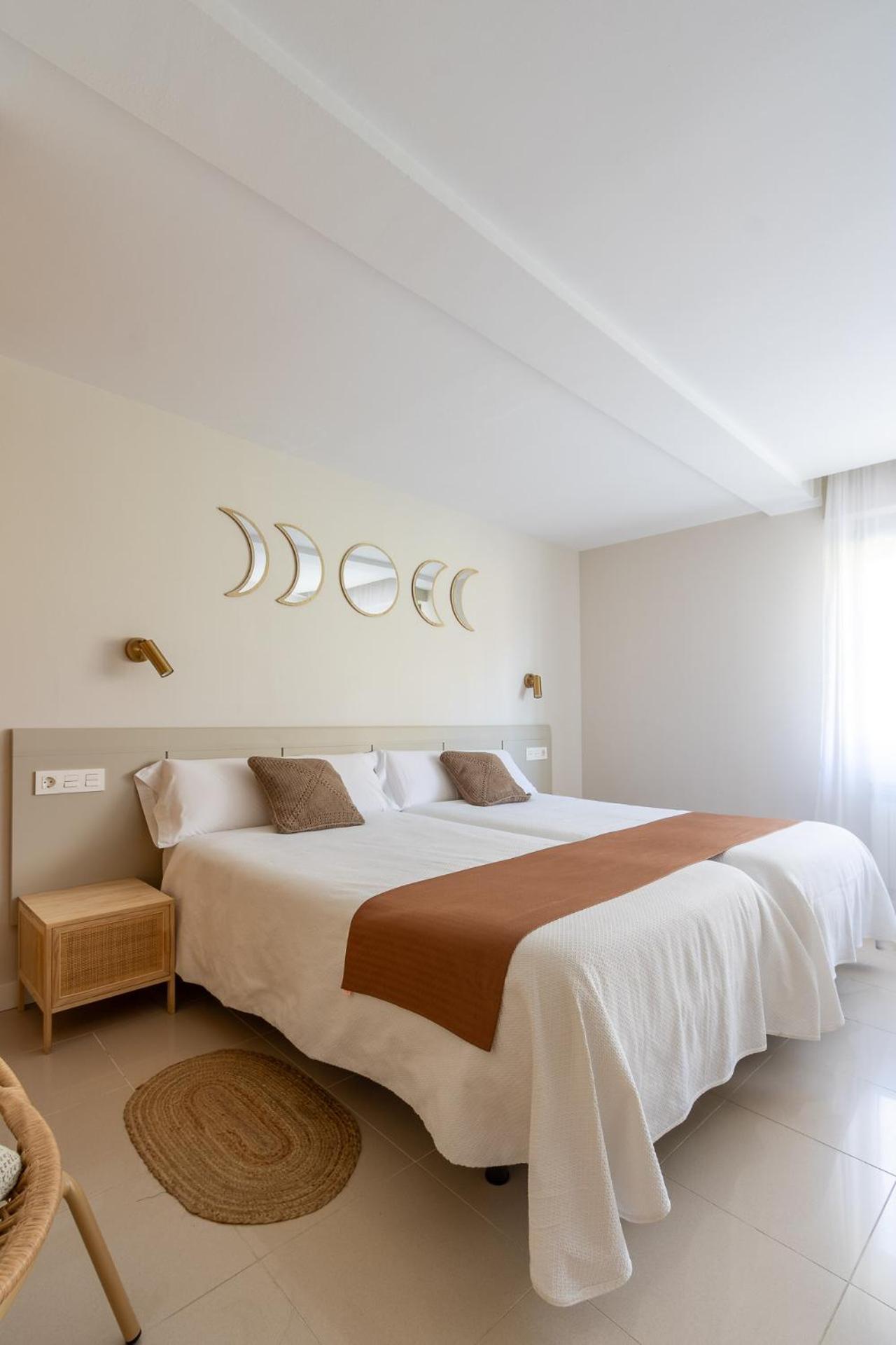 Hostal Lobrega Torrecilla en Cameros Екстер'єр фото
