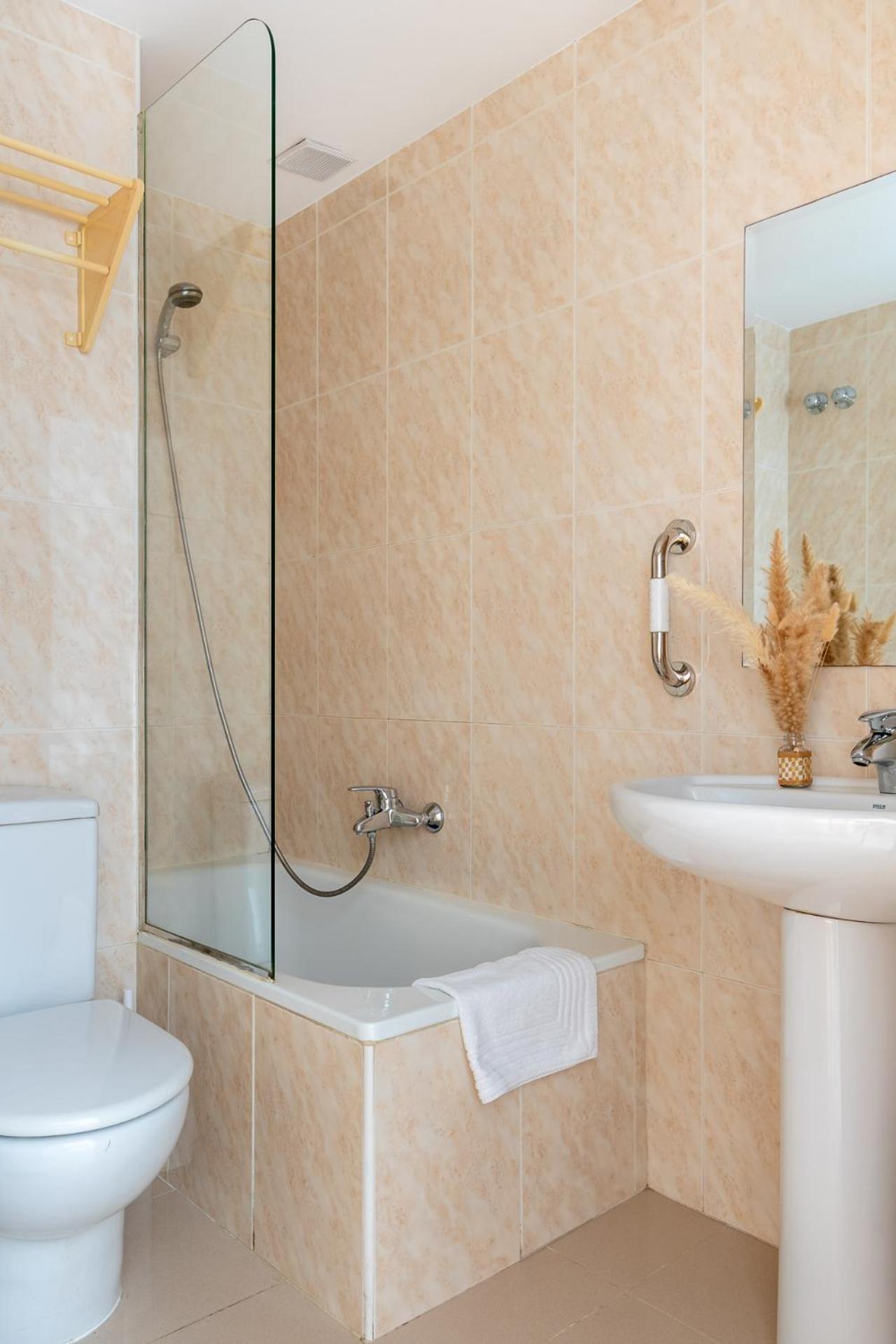 Hostal Lobrega Torrecilla en Cameros Екстер'єр фото